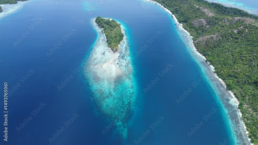 Naklejka premium View of Manyaifun island in Raja Ampat, West Papua, Indonesia