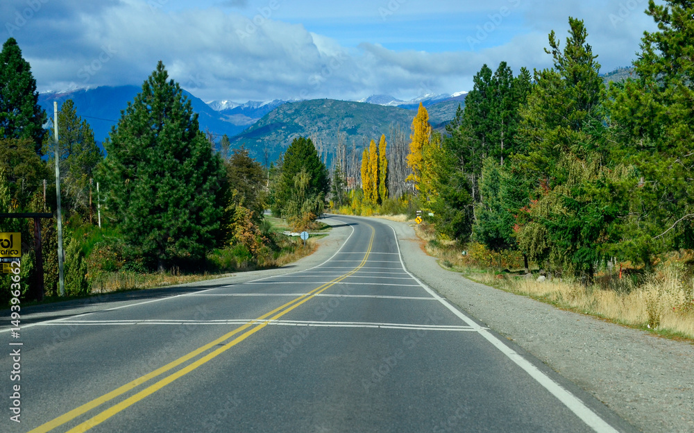 Fototapeta premium Camino de montaña