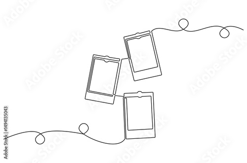 Continuous one line drawing of Photo frame. Single line drawing illustration of Photo frame polaroid. Papper frame with clip concept vector art. Doodle line illustration.