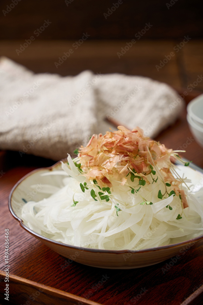 新玉ねぎの和風サラダ