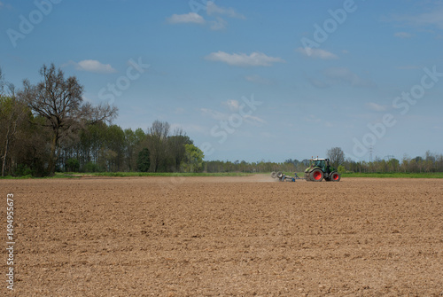 attività agricola nella campagna