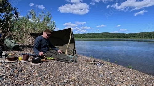 Eat food cooked on fire outdoors
