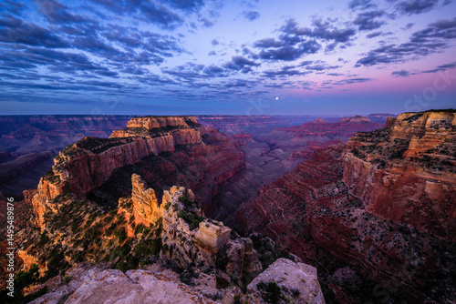 Moonset at Cape Royal overlook on the north rim of the grand canyon