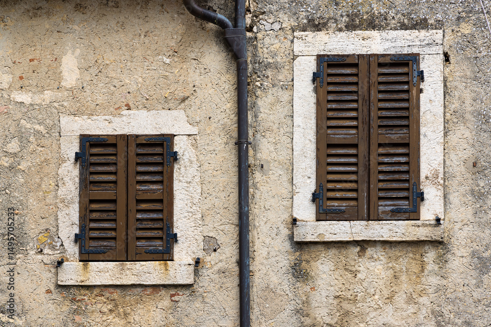 Fototapeta premium Historic Window - Architectural Detail