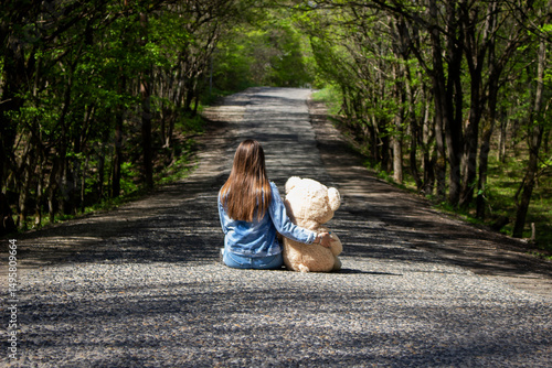 Wallpaper Mural Lány plüssmacival  Torontodigital.ca
