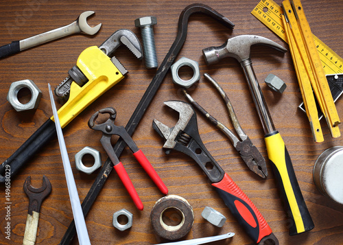 banch of hand tools