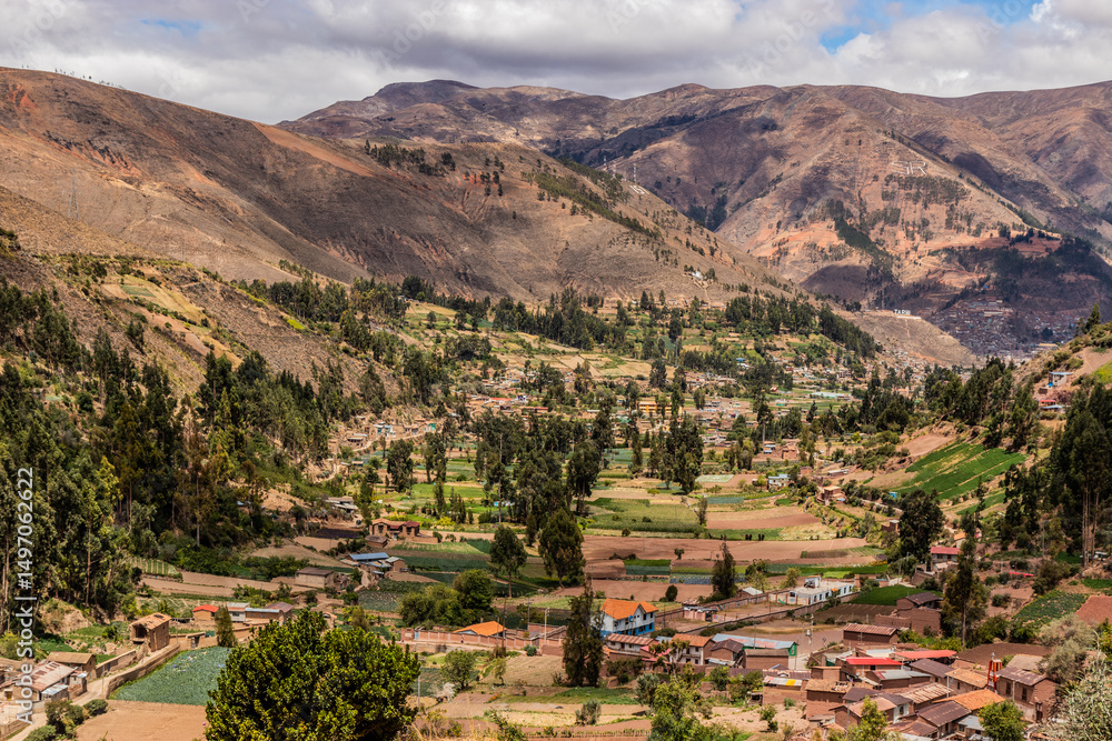 Obraz premium Valley with Tarma town in the background, Peru