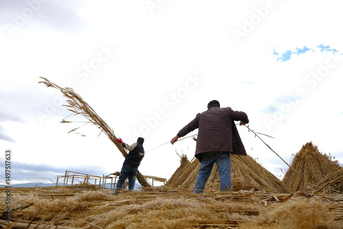 reedcraft, traditionalhandicraft, anatolianartisans, natureandlabor, handmadetraditions, 