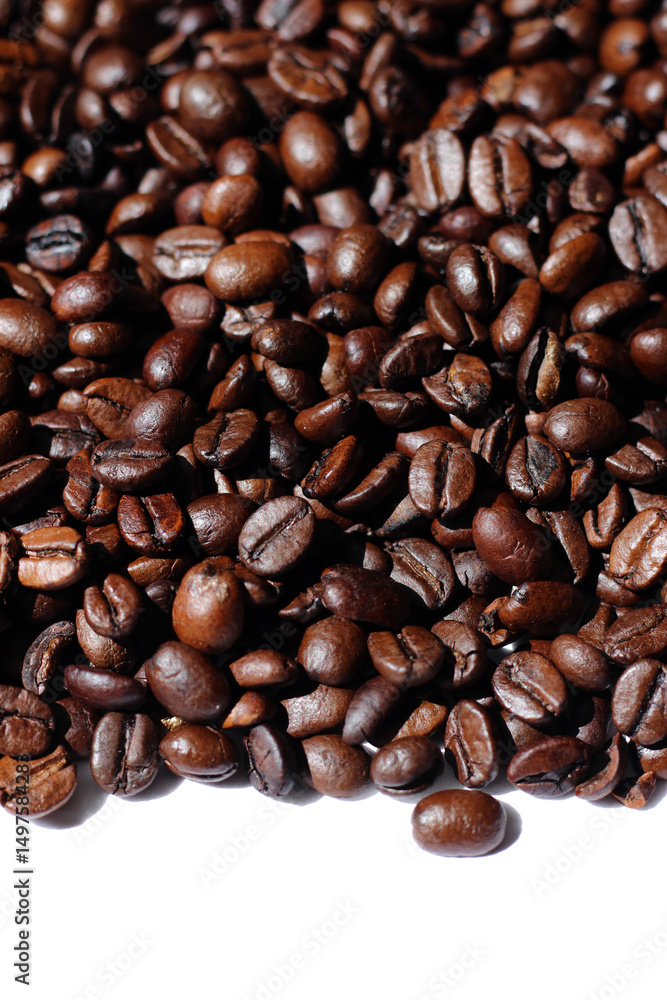 Fototapeta premium Whole Dark Roasted Coffee Beans Closeup. Espresso Brewing. Cafe.