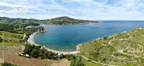 Panorama de l'anse de Paulilles dans les Pyrénées Orientales. 