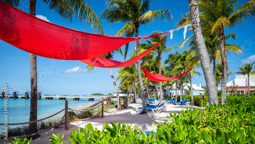 Obraz na płótnie Shade Cloths Hanging on Palm Trees of Grand Turk Beach w salonie