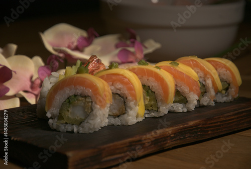 Wallpaper Mural  sushi  łosos Torontodigital.ca