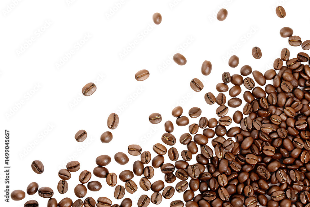 Obraz premium Roasted Coffee Beans Scattered on Black Background Coffee Texture