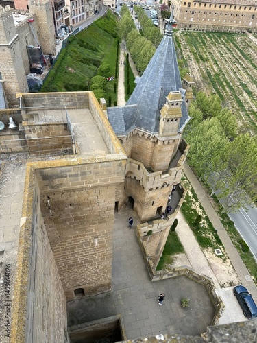 Vue d'Olite et d'une partie du château depuis les tours