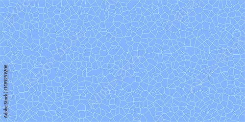 Non-uniform tiling design with interconnected cell patterns

