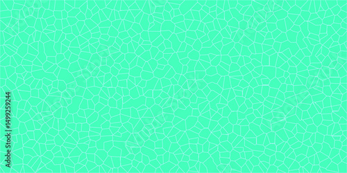 Non-uniform tiling design with interconnected cell patterns

