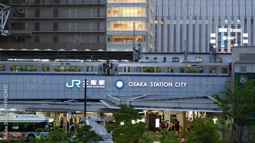 日本、大阪市、JR、大阪駅、西日本、梅田地区、鉄道駅、JR西日本、夜景、風景、写真素材	
