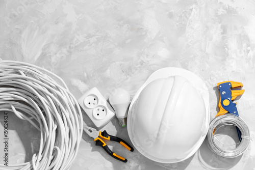 Hardhat, cables and constru...