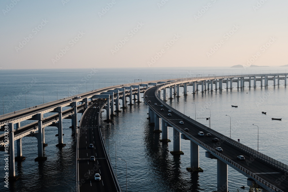 Fototapeta premium Breathtaking Bird’s-Eye View of Sea Bridge