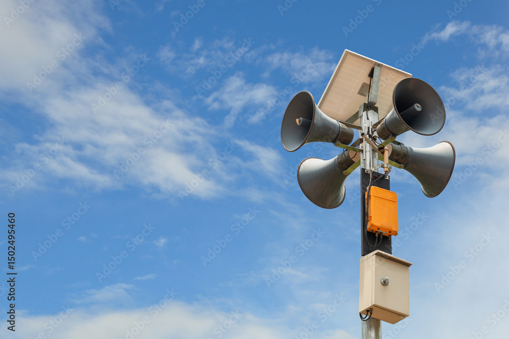 Solar powered audio system enhances communication in outdoor environments Solar powered audio system enhances communication in outdoor environments