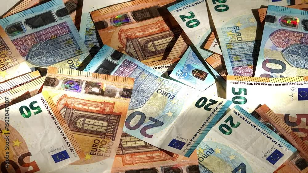 Des billets de 20 euros et de 50 euros avec déplacement latéral et scan lumineux