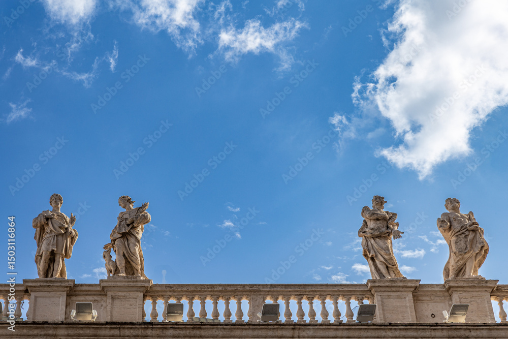 Obraz premium Statues on Vatican Roof