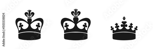 Set Hand drawn crown silhouette