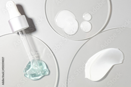 Cuadro en lienzo Cosmetic cream and milk lotion emulsion and serum set smudge drops swatches with