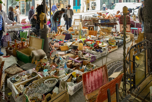 Fototapeta Naklejka Na Ścianę i Meble -  summer flea market in the Marais district in Paris , France