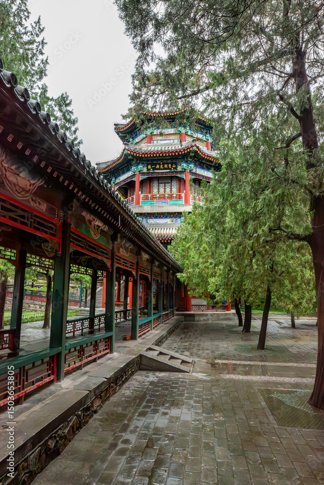 Beijing is known for its historical and cultural attractions, the Forbidden City, the Great Wall, the Old Summer Palace, luxurious and beautiful royal gardens, and traditional art. Beijing is known for its historical and cultural attractions, the Forbidden City, the Great Wall, the Old Summer Palace, luxurious and beautiful royal gardens, and traditional art.