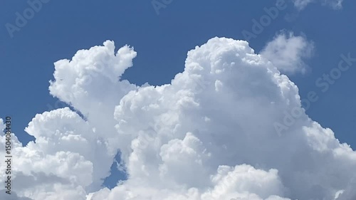 clouds in the blue sky