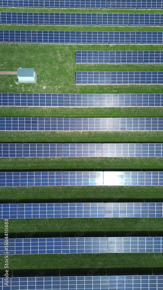 Φωτογραφία Solar energy panels converting sunlight inti electricity, renewable photovoltaic electricity production sun green energy
