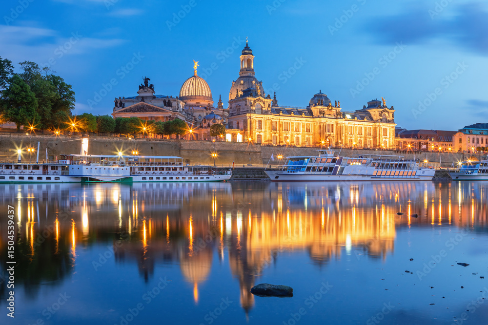 Fototapeta premium Dresden, the German federal state of Saxony city, river, old europe
