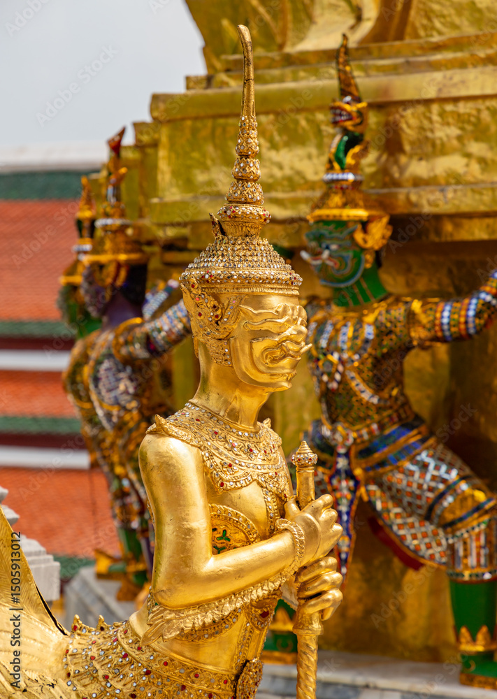 Fototapeta premium The Grand Palace Statue