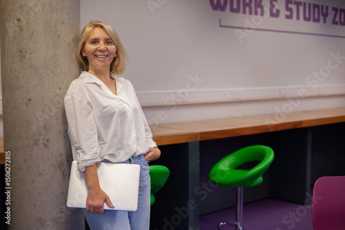 middle aged business Women in Focus