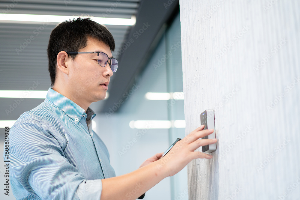Fototapeta premium asian businessman open door with password