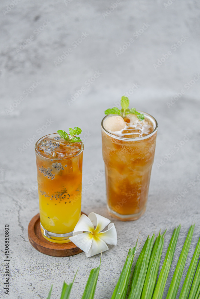 Fototapeta premium iced lemon tea lychee tea