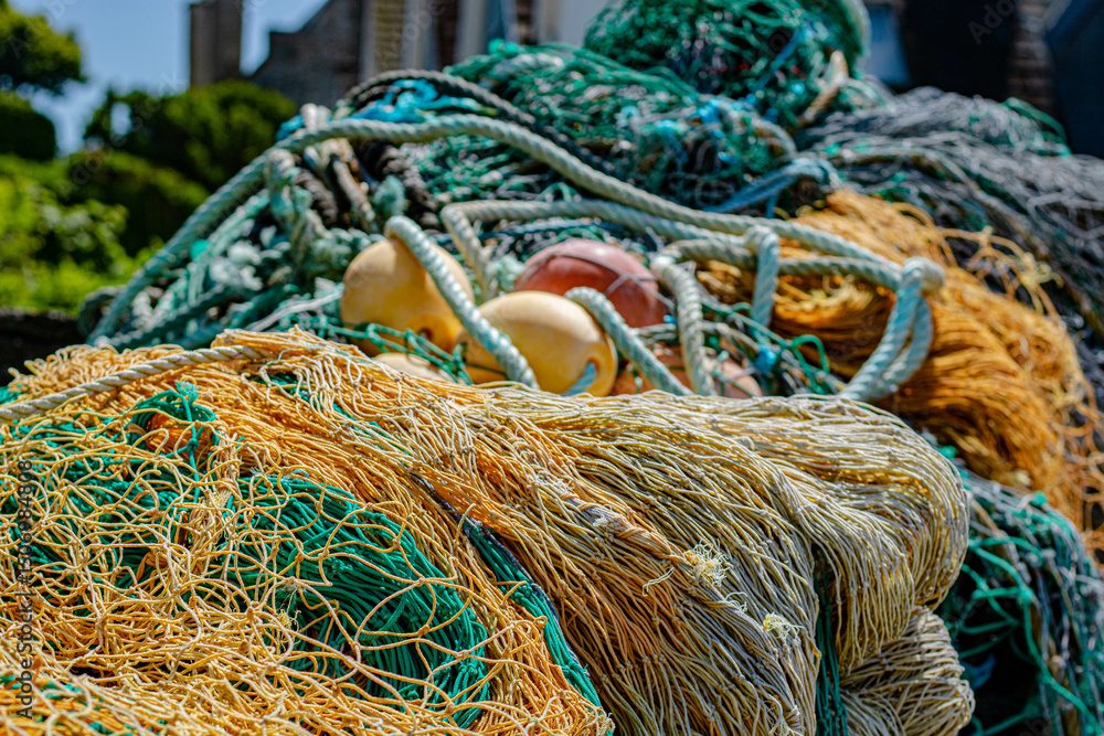 Strong fishing net, industrial fishing gear collected and dried Strong fishing net, industrial fishing gear collected and dried