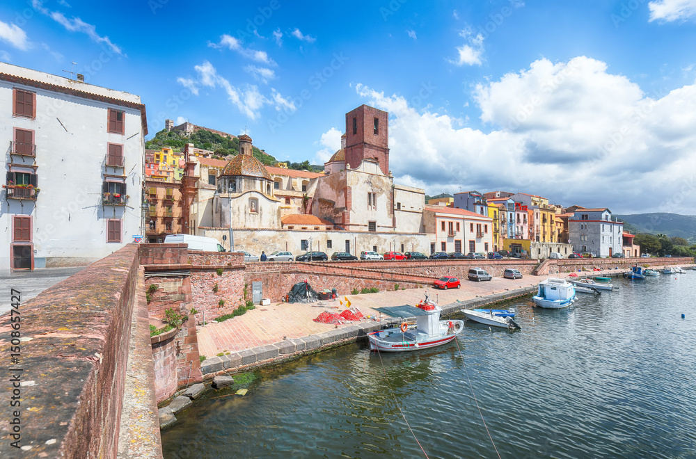 Obraz premium Attractive cityscape of Bosa town with Ponte Vecchio bridge across the Temo river.