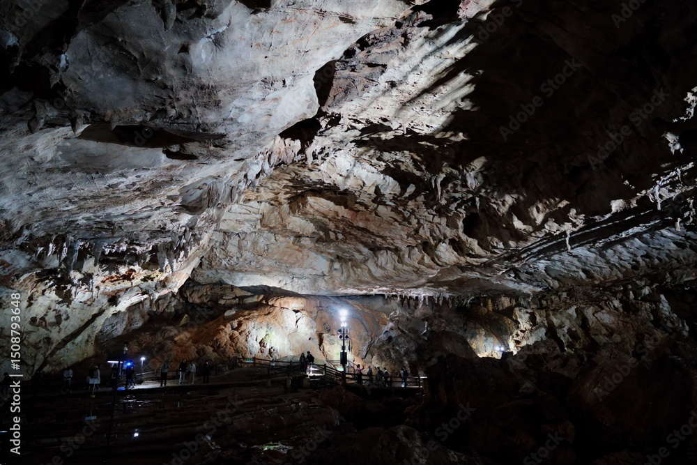 Fototapeta premium akiyoshi cave