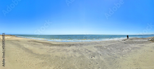 Fototapeta Naklejka Na Ścianę i Meble -  spiaggia e mare a lido degli estensi in italia