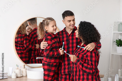 Little girl and her parents...