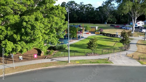 Wallpaper Mural Drone footage of Leslie Patrick Park in Arana Hills near Brisbane Torontodigital.ca