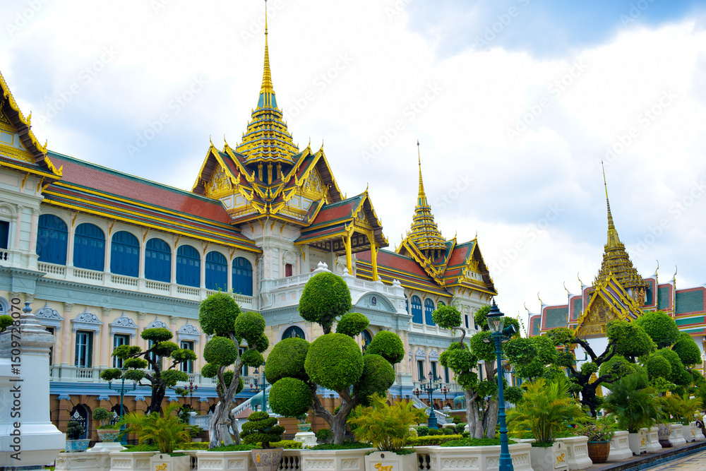 Fototapeta premium The grand palace Bangkok Thailand taken from inside area