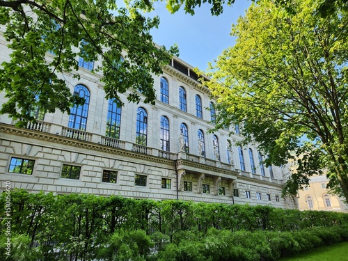Obraz na plátne building in the style of capitalist romanticism