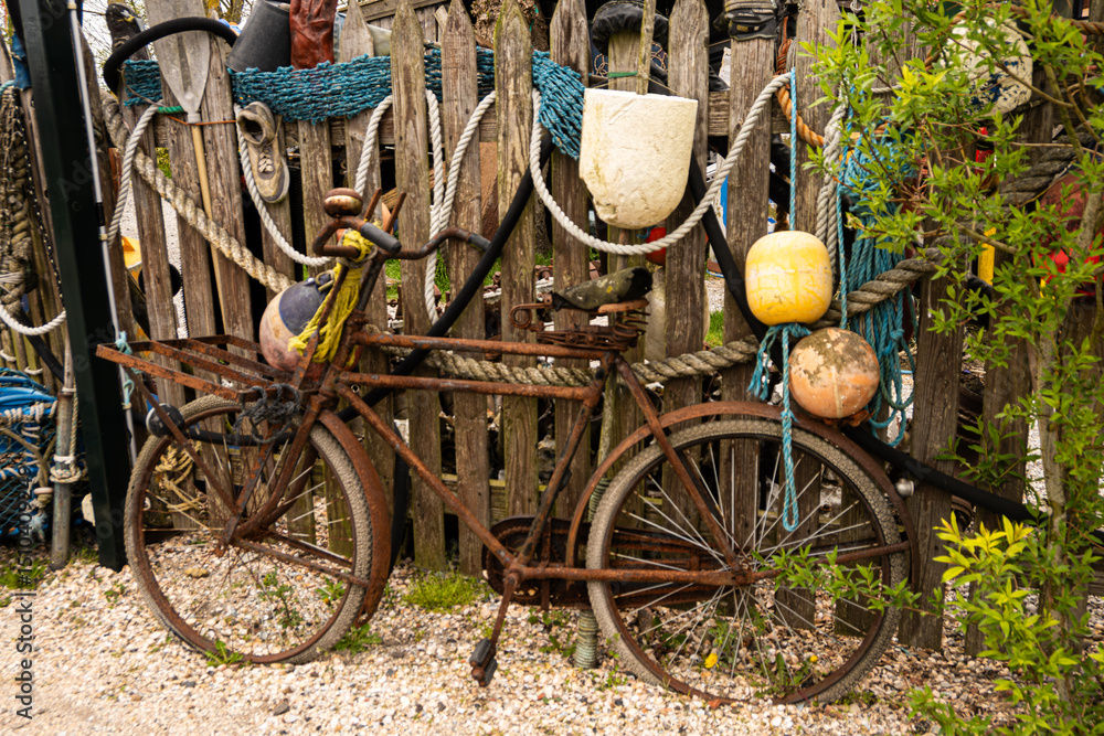 Fototapeta premium Verrostetes Fahrrad