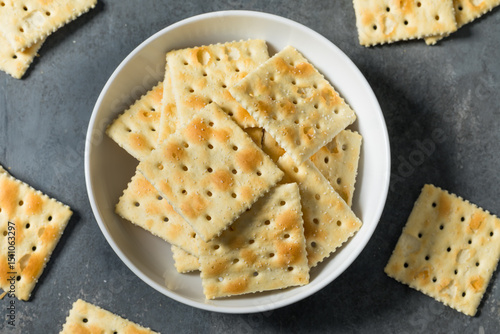 Healthy Saltine Soda Crackers