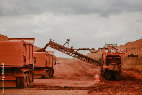 Machinery in bauxite extraction