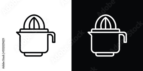 Juicer squeezer icon. Simple element illustration. outline and flat symbol design