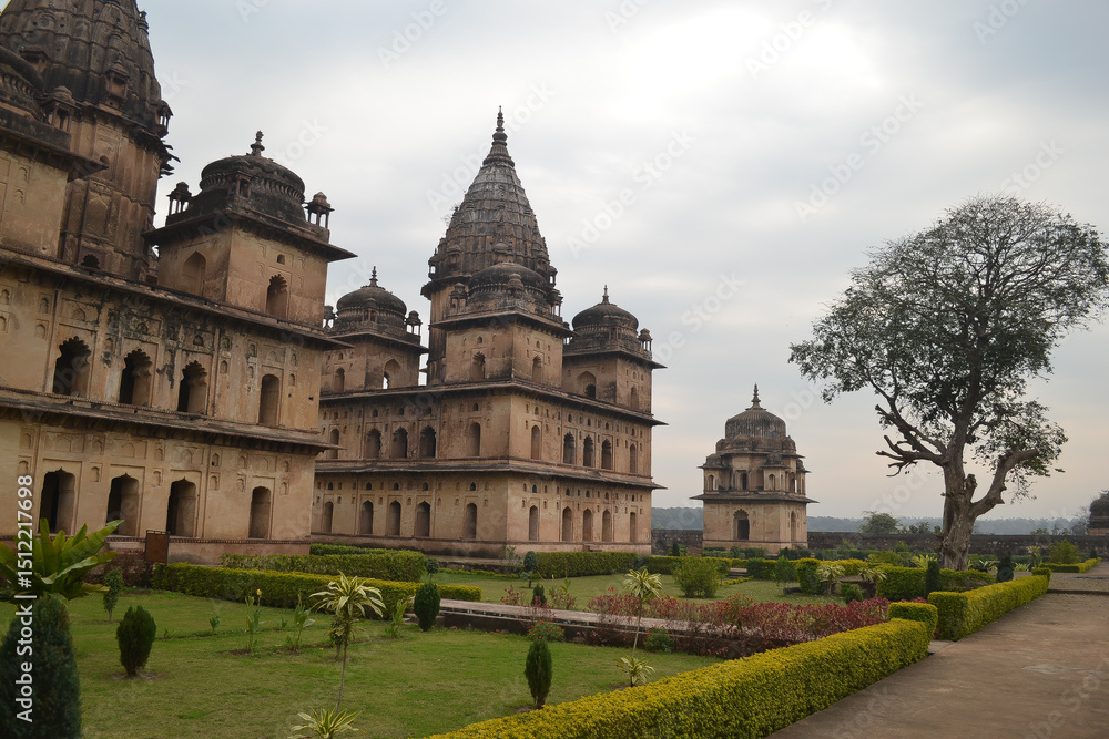 Obraz premium Orchha – The Forgotten Kingdom of Palaces, Temples, and Timeless Heritage 